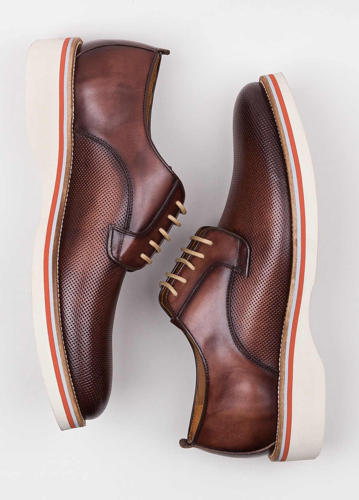 Zapato sport wear furest colección troquelado marrón - Ítem1