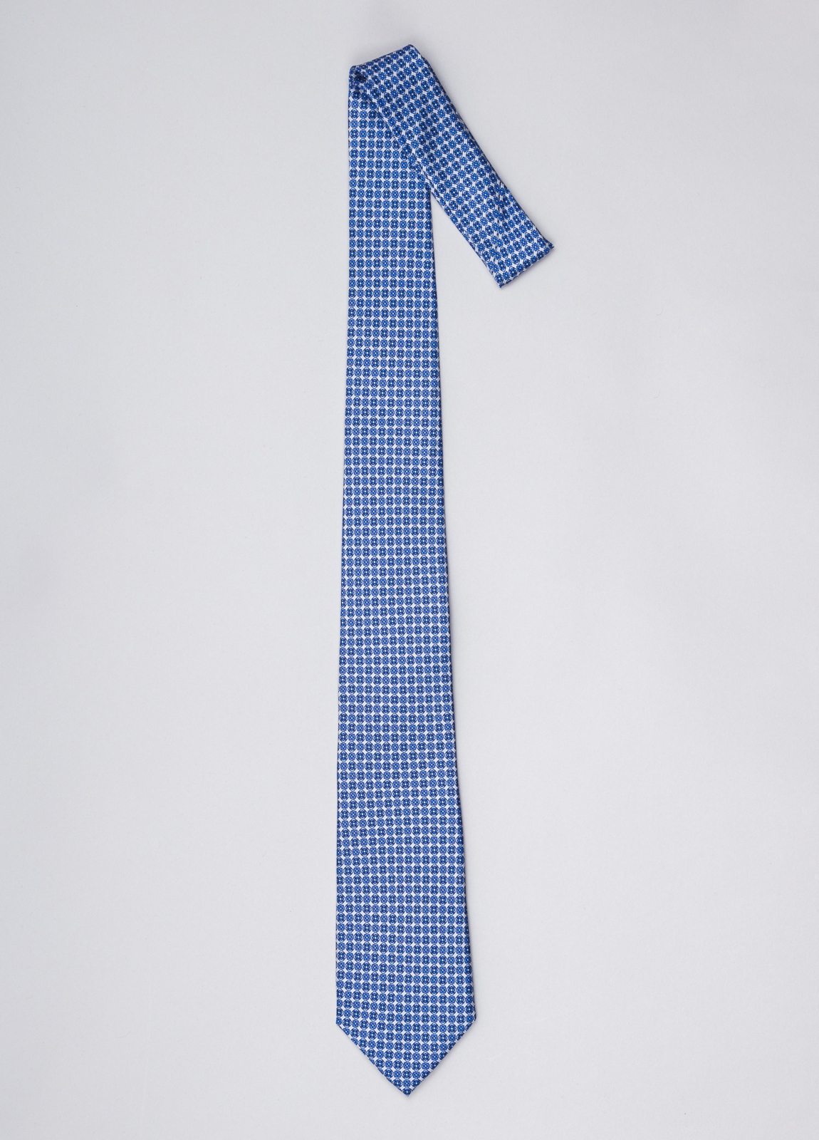 Corbata FUREST COLECCIÓN color azul con dibujo geométrico blanco - Ítem1