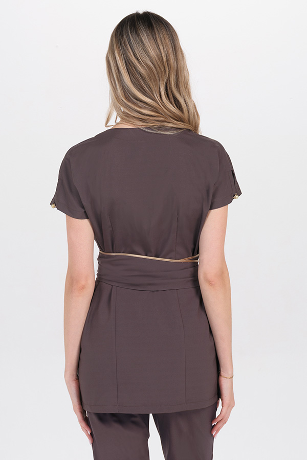 Chaqueta kimono elástica marrón con cinturón 4