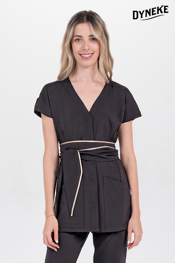 Chaqueta kimono elástica negra con cinturón