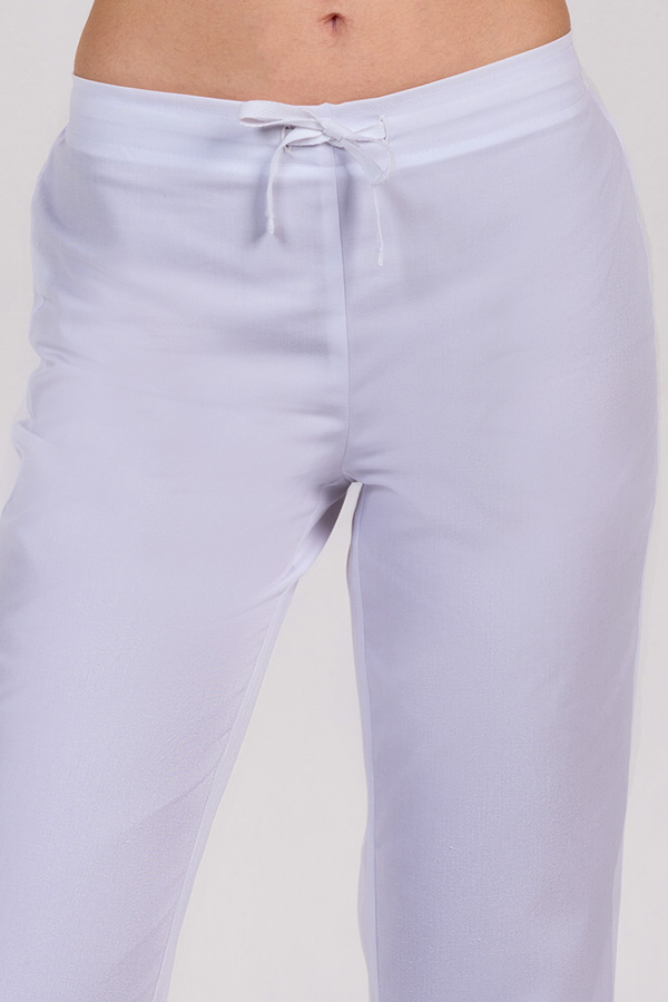 Pantalón sarga blanco acampanado 2