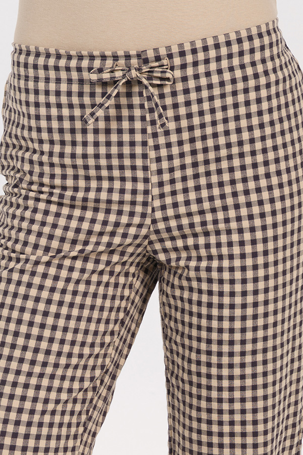 Pantalón cuadro marrón acampanado 2