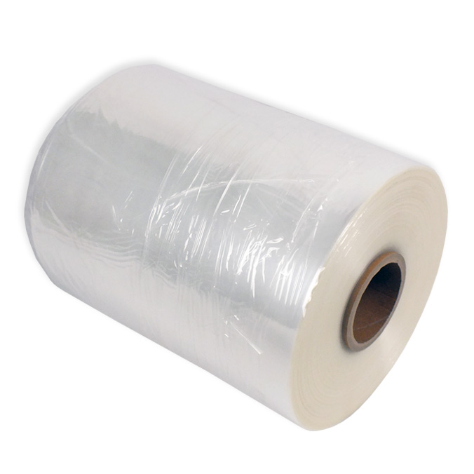Tubo de plástico transparente para formar bolsas.