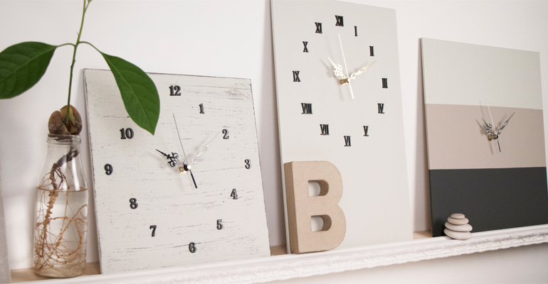 Agujas, manecillas, mecanismos de reloj, para crear relojes en casa y decorar el hogar.