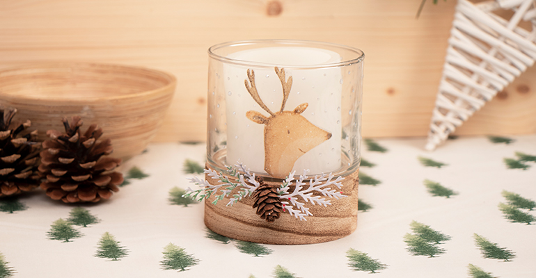¡Un portavelas navideño para que decores un rinconcito de tu casa o la súper mesa con un detallito DIY!