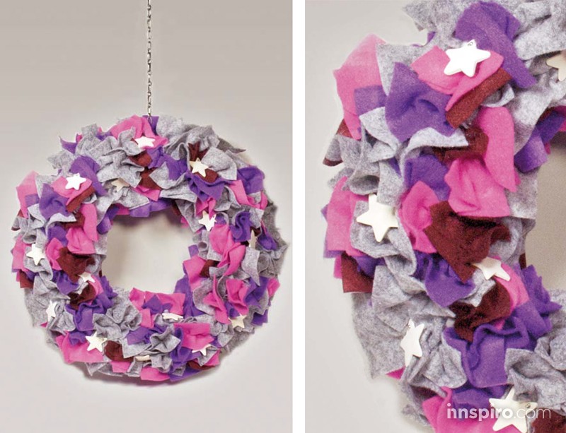 Cálida corona de Navidad