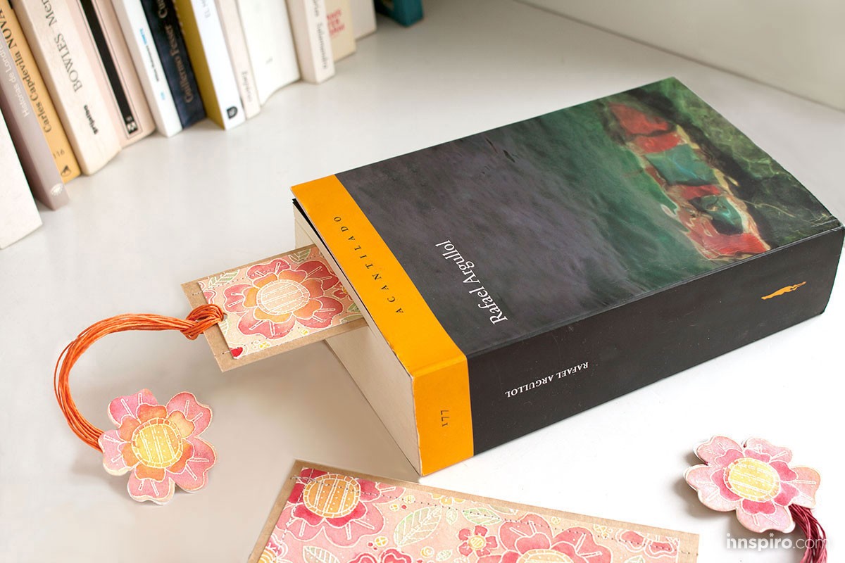 Punto de libro mix-media