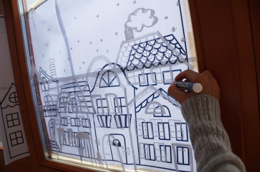 Cómo hacer decoraciones de Navidad con rotuladores