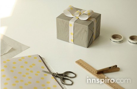 Wrapping_paper_book