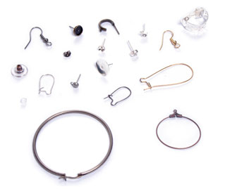 Boucles d’oreilles et fermoirs pression