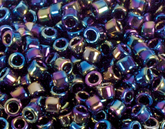 Z156086 156086 Z155086 155086 Perles japonaises cylindre Treasure metallique vert multi couleur Toho - Article