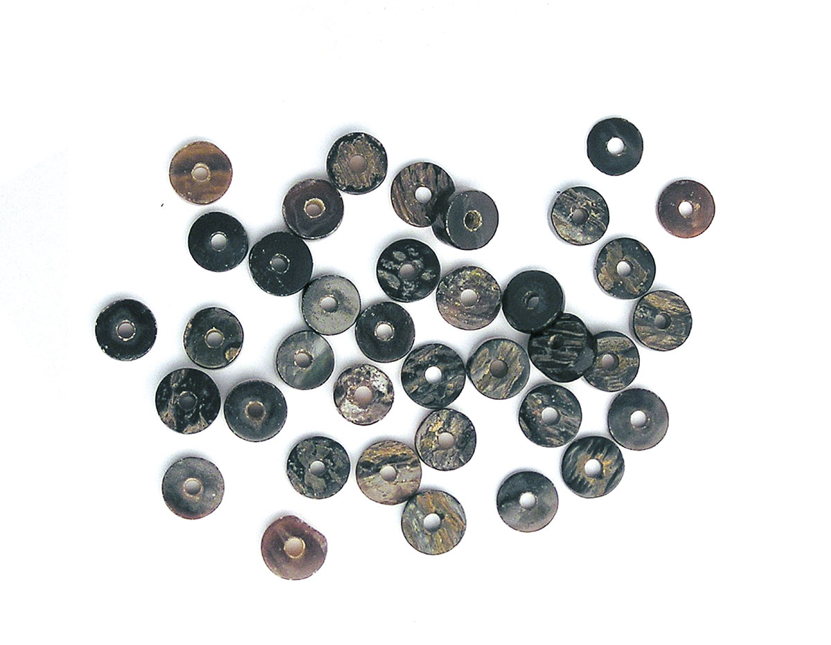 16060 Perle coquille de perle mere disque marron fonce Innspiro