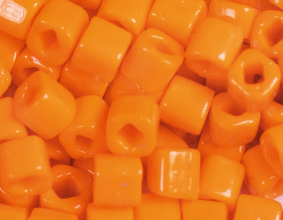Z192042D 192042D Perles japonaises cube opaque orange Toho