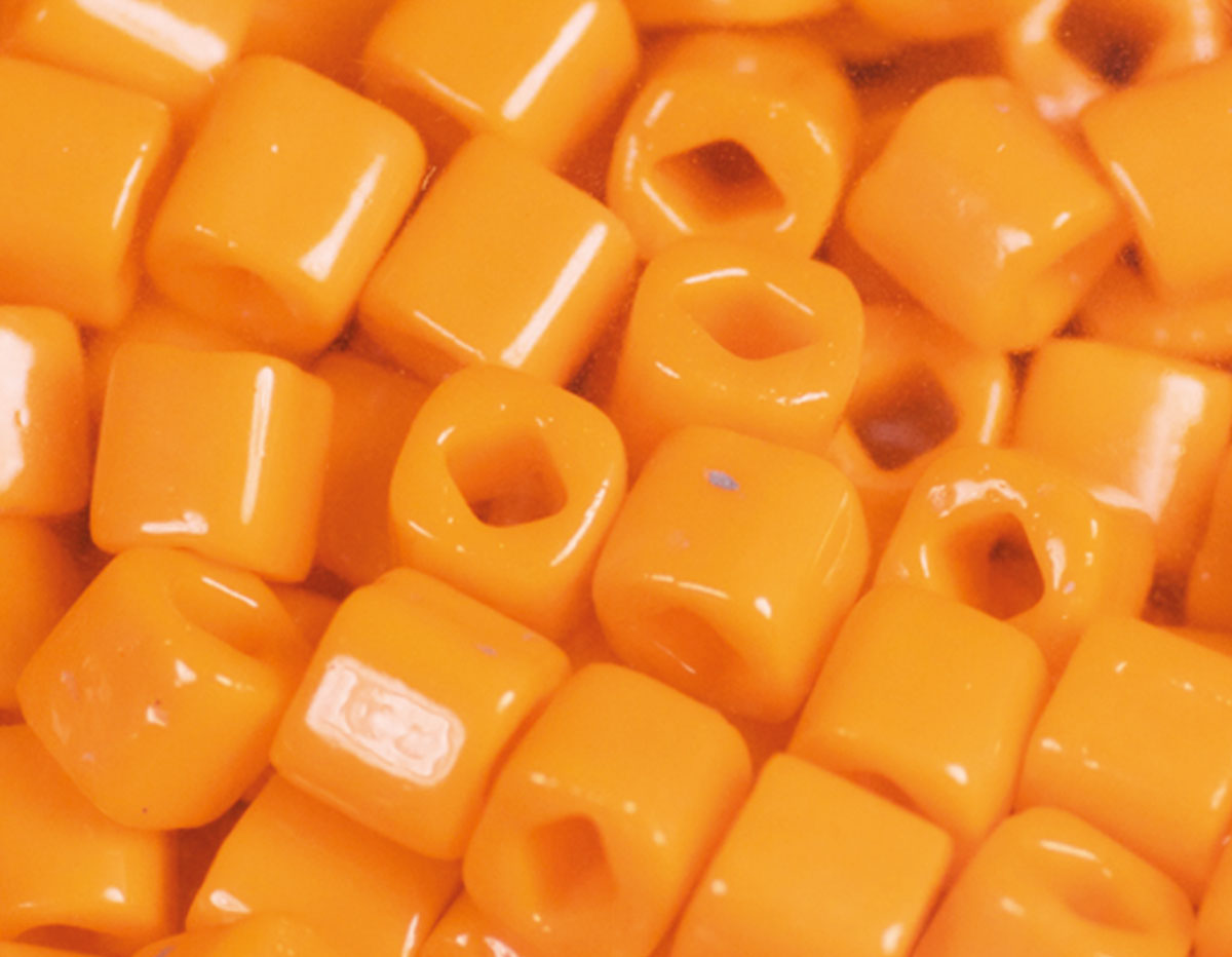 Z192042 192042 Perles japonaises cube opaque jaune Toho