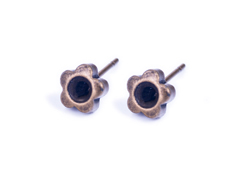 208006 A208006 Boucle d oreilles metallique pour incruster fleur dore vieilli Innspiro - Article