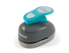 71317-3 Troqueladora para crear muescas en bolsillos Thumb Notch Punch We R Memory Keepers - Ítem