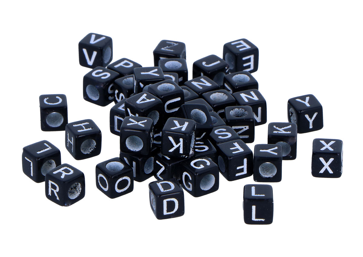 99626 Perles cube lettres plastique noir lettres blanches Innspiro