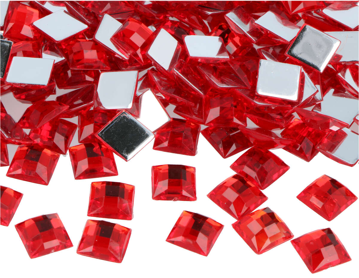 Z2151201 Gemmes decoratives acryliques carre rouge 12x12mm 500u Innspiro