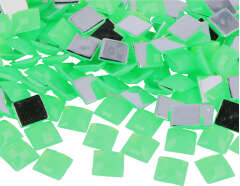 Z2151209 Gemas decorativas acrilicas cuadrado verde fluor 12x12mm 500u Aprox Innspiro - Ítem