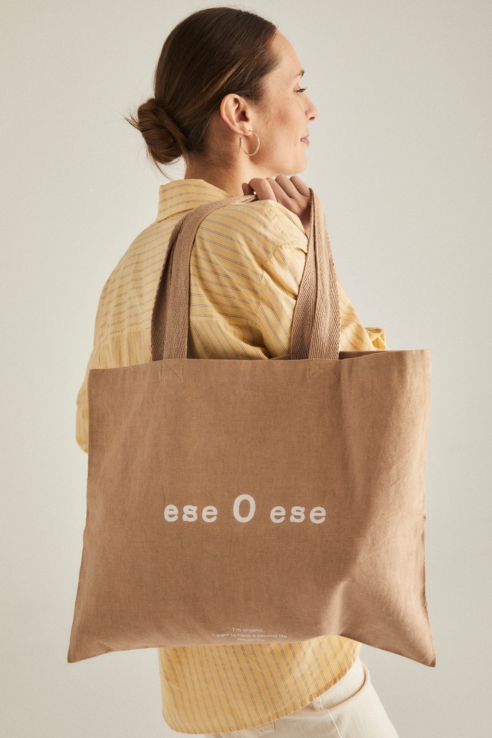 Encuentra tu bolso bandolera de mujer de moda en Complementos E&E
