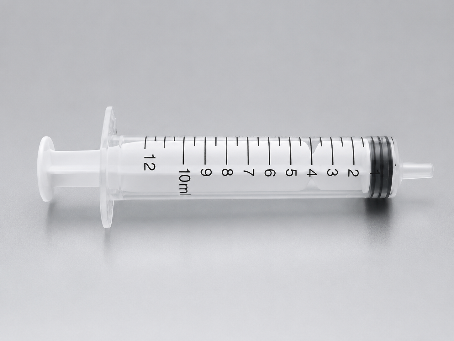 Jeringa tres cuerpos Shalix 10 ml caja 100 unidades para uso médico y veterinario