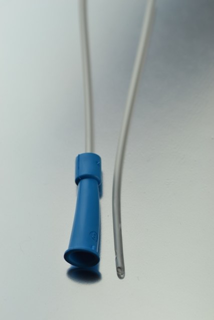 Sonda Femenina CH-8 Ø 2,7 mm. 18 CM. (Azul) 