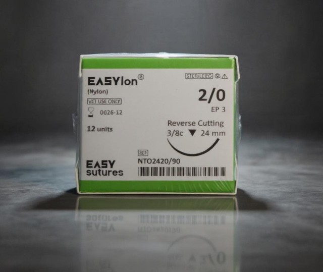 EASYLON (NYLON) 2/0 24mm.Triangular 3/8 90cm (12uds)