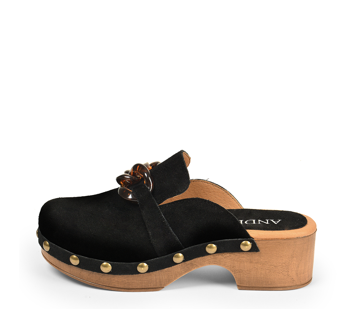 Ref. 5423 Zueco serraje negro con detalle eslabón carey. Plataforma efecto  madera. Altura tacón 5 cm