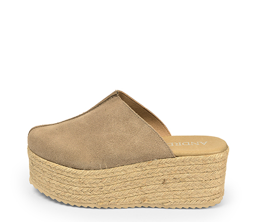 Sandalias, botines, plataformas, sneakers. Tienda Online Andreas.