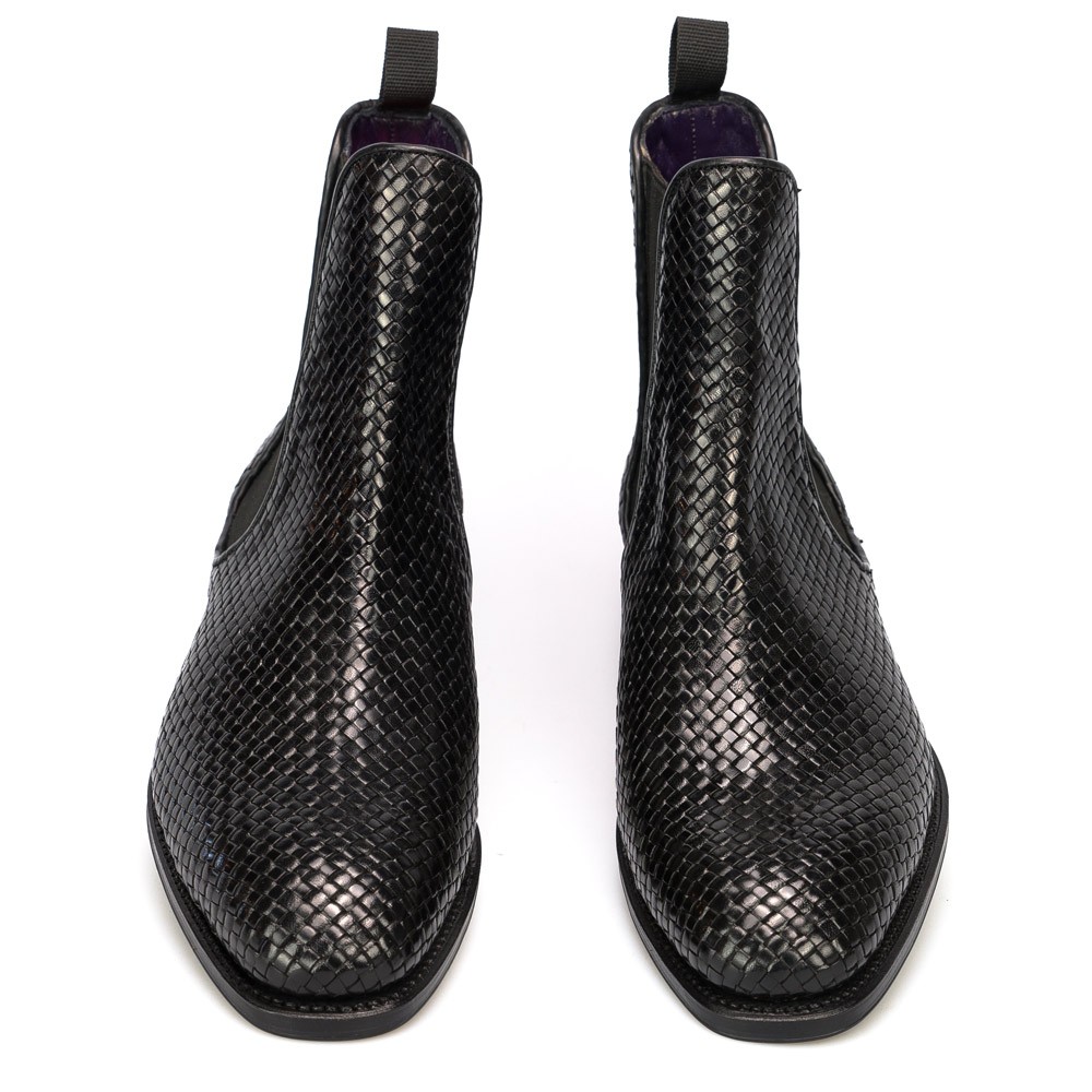 Women chelsea boots in black
