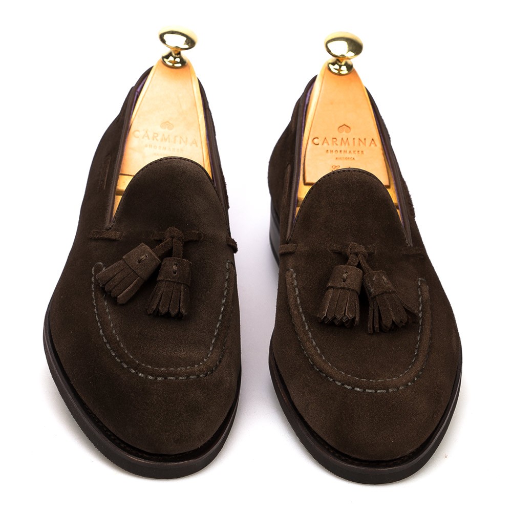 TASSEL LOAFERS IN BROWN SUEDE | CARMINA