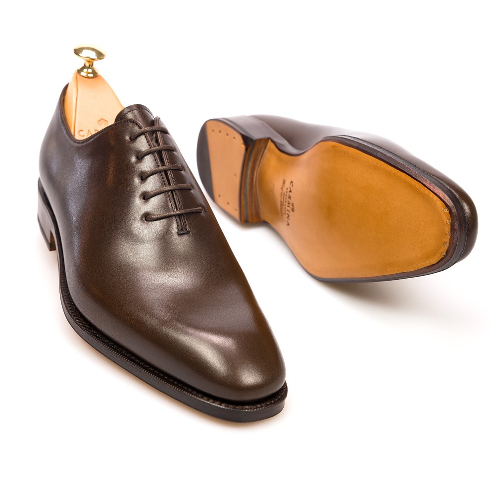 WHOLECUT OXFORDS IN BROWN CALF | CARMINA